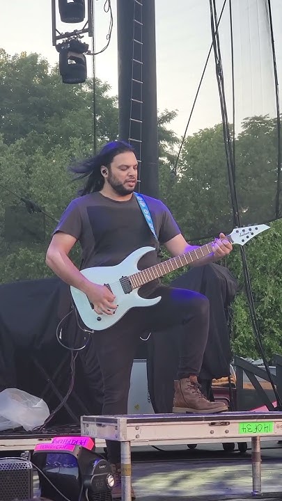 riqu0326's tweet card. Misha Mansoor bringing his angry face. #periphery #wildfire #misham...