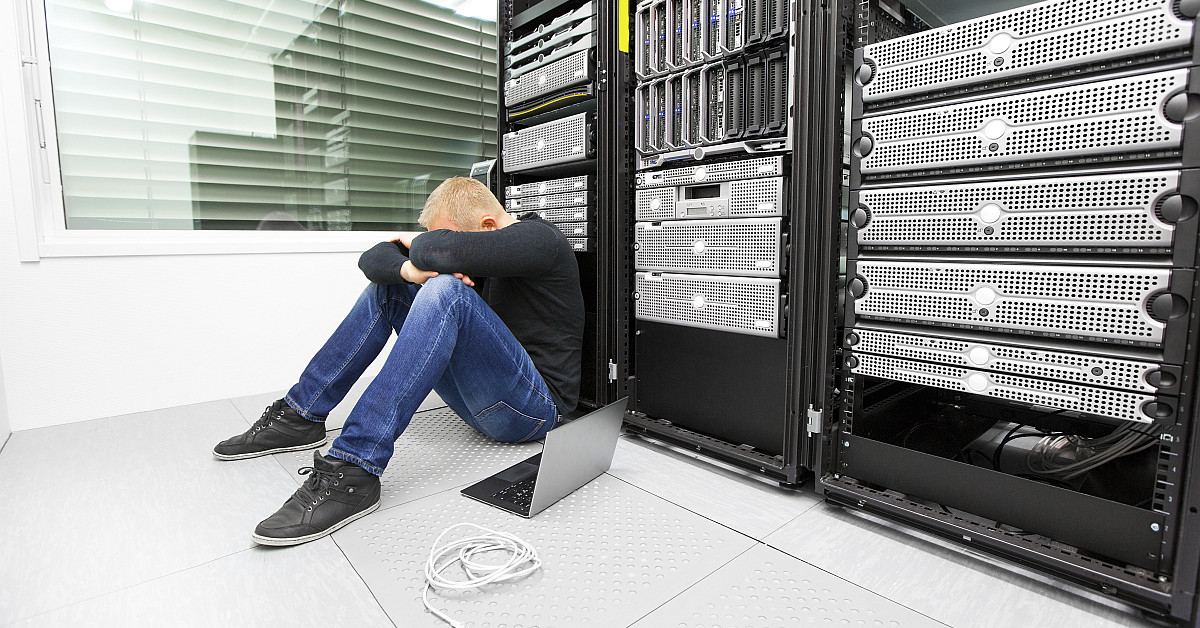 foxbook's tweet card. サイバー攻撃が猛威を振るう中、多くの中小企業がサーバセキュリティの重要性を認識しているにもかかわらず、7割以上が対策不足という実態が判明した。意識と実態のギャップ、現場担当者の苦悩に迫る。