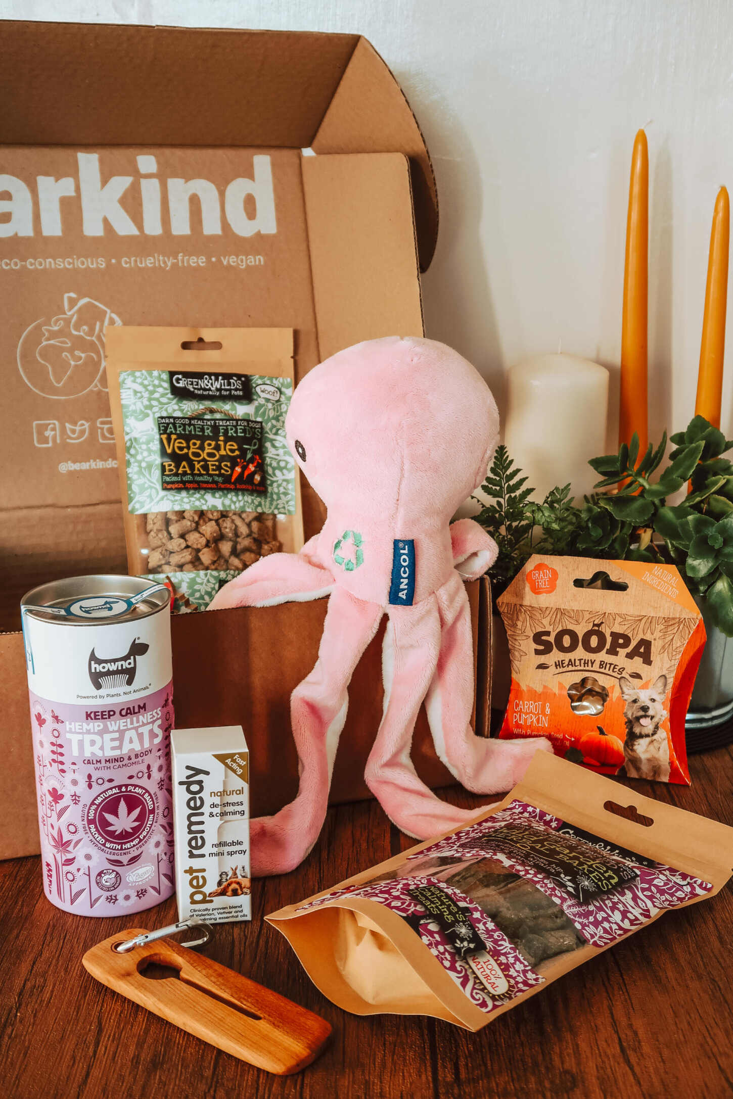 beffshuff's tweet card. Thoughtfully curated by the lovely Louise, and her pooch, Bear, Bearkind is an eco-friendly dog subscription box for sustainable pet owners.