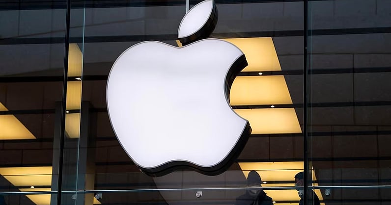 PttvNewsX's tweet card. உலகின் முன்னணி தொழில்நுட்ப நிறுவனமான ஆப்பிள், app-developer-களுடன் விதிகளை மீறி ஒப்பந்தங்களை மேற்கொண்டதாக குற்றச்சாட்டு எழுந்தது. இது தொடர்பான புகார்களை 2021ஆ