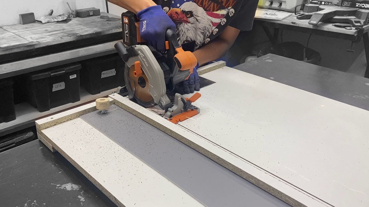 DarryTools's tweet card. LA MEJOR Guía para cortar METAL, con SIERRA CIRCULAR