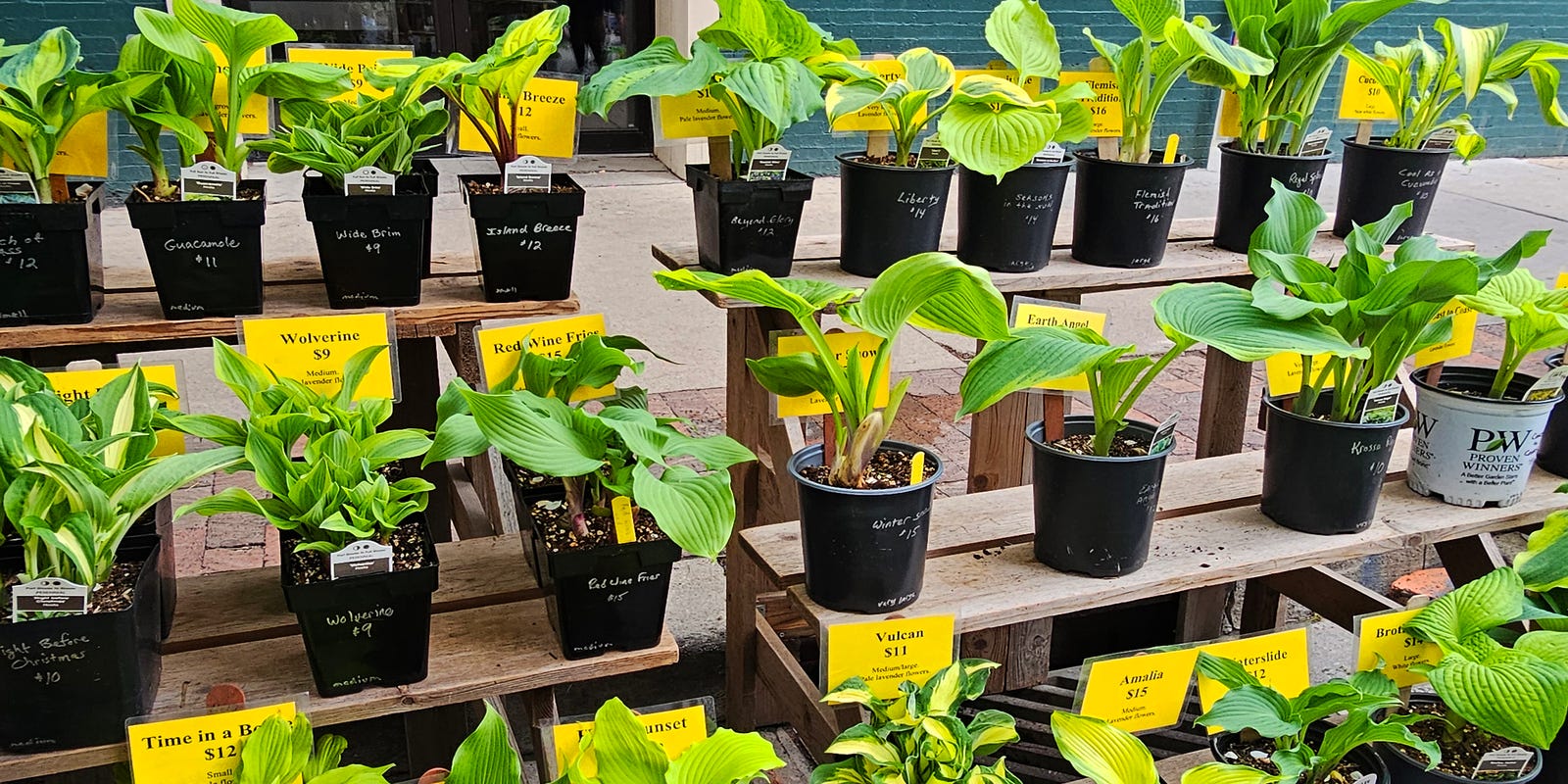 susanmstapleton's tweet card. Farmers' market season won't end with the warm weather this year in Des Moines. Here's what to know about Local Bites Marketplace.