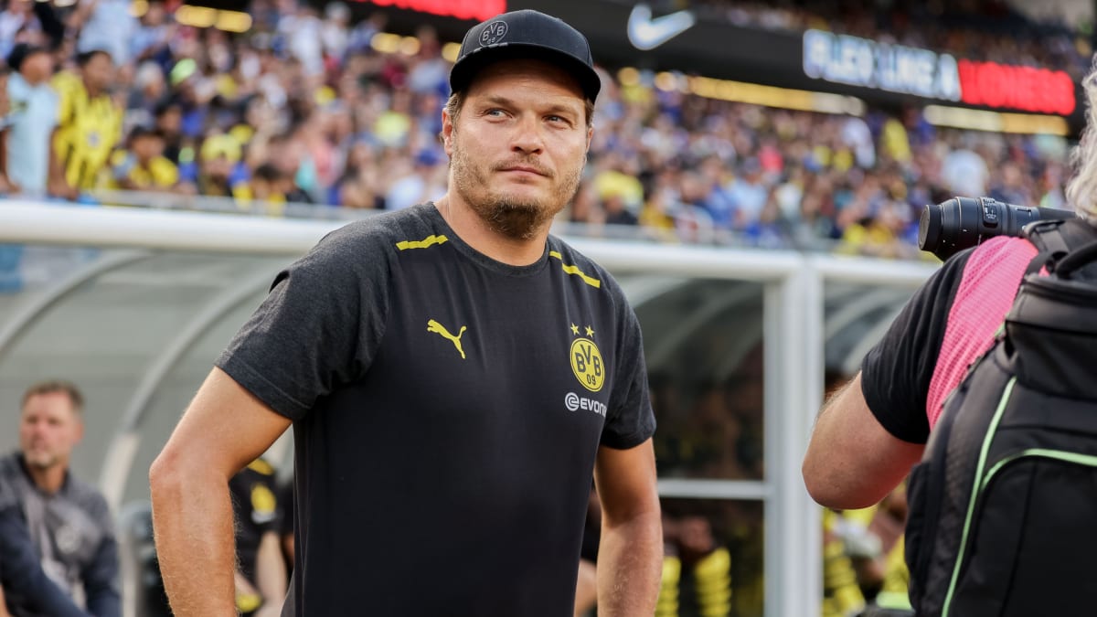 AndreasAndy3131's tweet card. "Sehr zufrieden" war BVB-Trainer Edin Terzic mit der Leistung seiner Mannschaft beim 1:1 gegen den FC Chelsea. Weil sich seine Spieler wehrten und besprochene Themen gut umsetzten. Aber auch, weil...