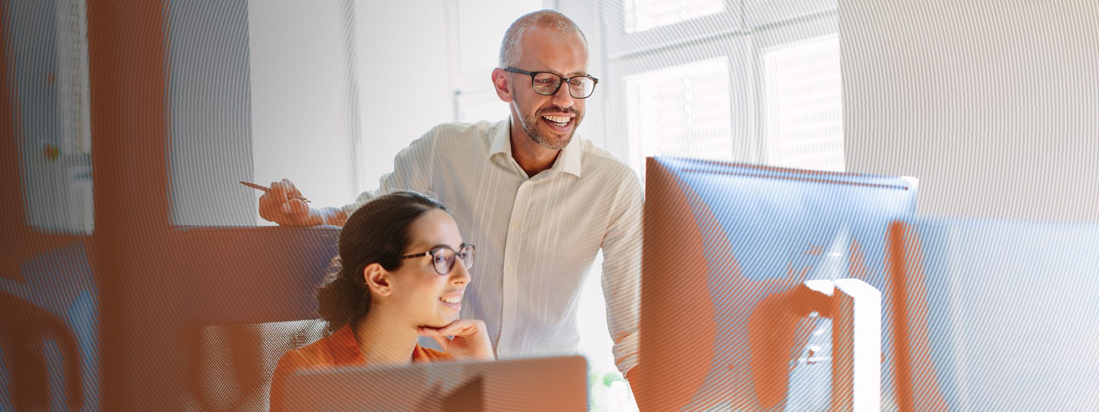 sburnett1977's tweet card. If you need to master Excel, apply for one of the 5,000 scholarships available from Santander Scholarships | Excel for All 2023 and learn with one of the best and most complete courses on the market...