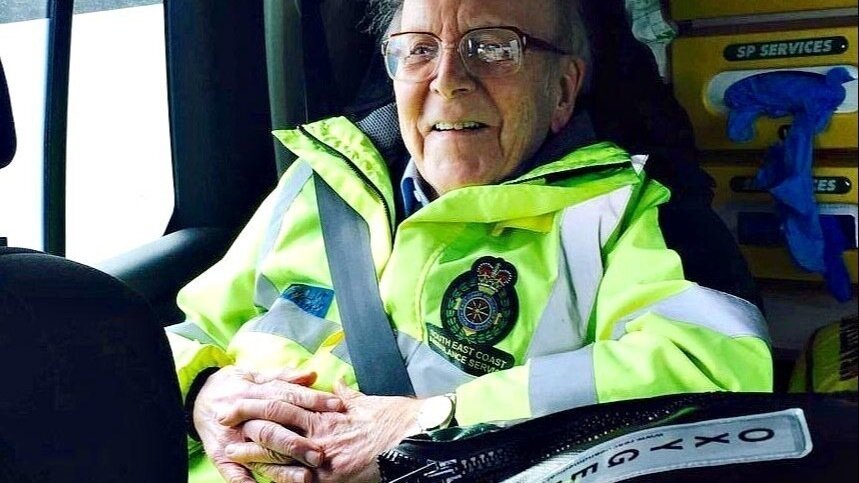 peterboo's tweet card. Statue for Prof Douglas Chamberlain: Honouring a Hero of Emergency Medicine