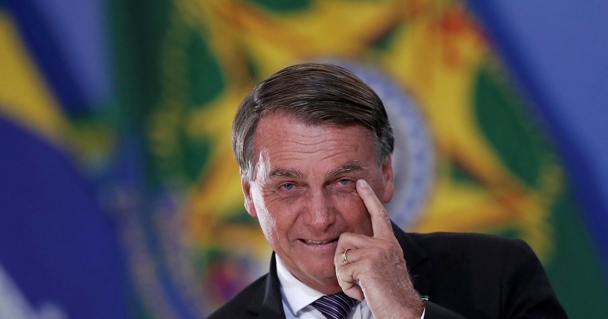 joaodamoedo's tweet card. Presidente ordena que governo federal não pague mais emendas do relator; líderes no Congresso reagem e preparam manobras para liberar verbas e negociar com petista