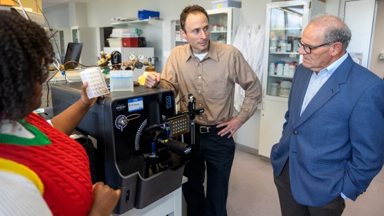 GrapeResearch's tweet card. A new platform slashes screening time for the hundreds of grape samples E&J Gallo Winery collects during harvest - the latest milestone in a partnership that benefits the entire grape and wine...