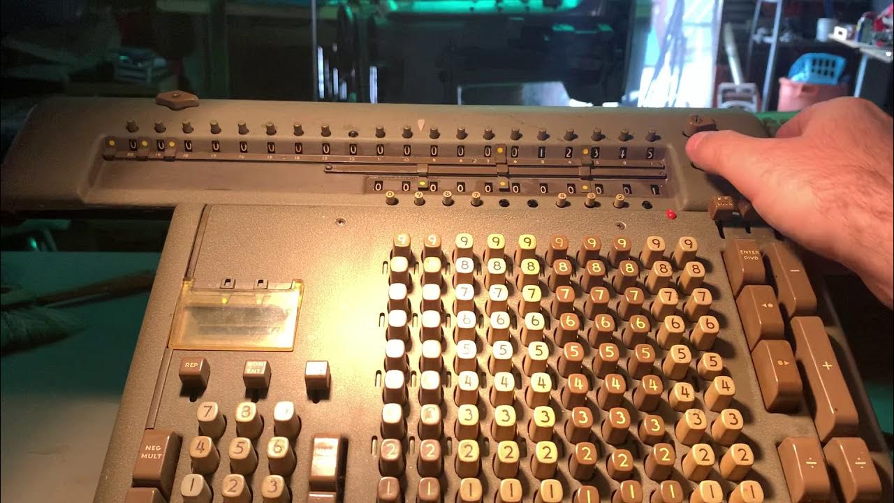 ewe_ryu's tweet card. What happens when you divide by zero on a mechanical calculator?