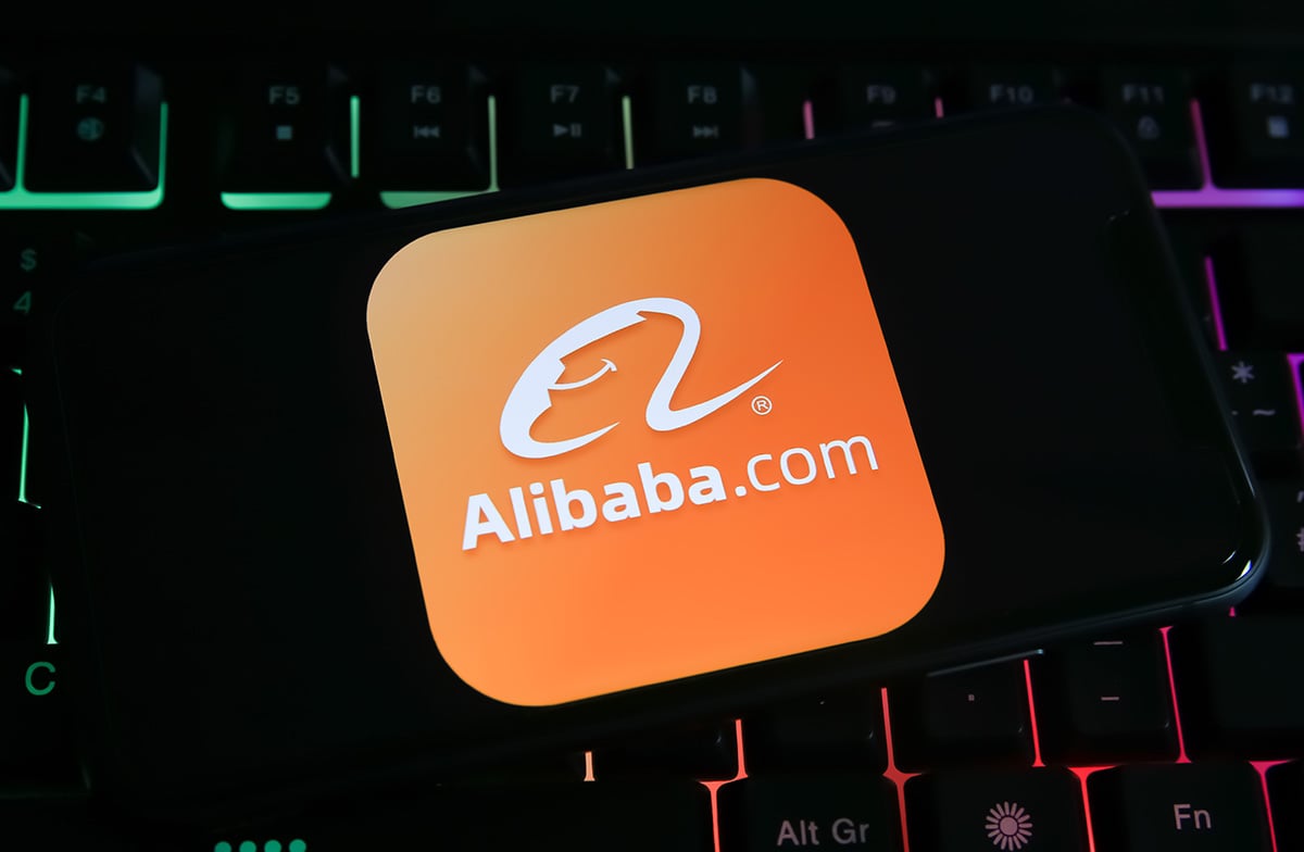 computing_net's tweet card. Alibaba International has unveiled an advanced AI-powered translation tool called Marco MT, designed to support e-commerce merchants in expanding their global reach