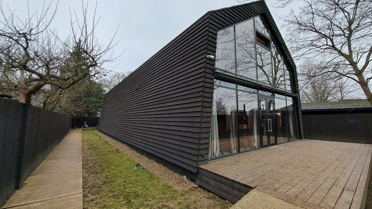 martinsate_com's tweet card. "Nav garantiju, ka pat piedaloties VKKF konkursā, dabūsim stabilu finansējumu muzeja darbinieku algām, elektrībai...," saka Tomsone.