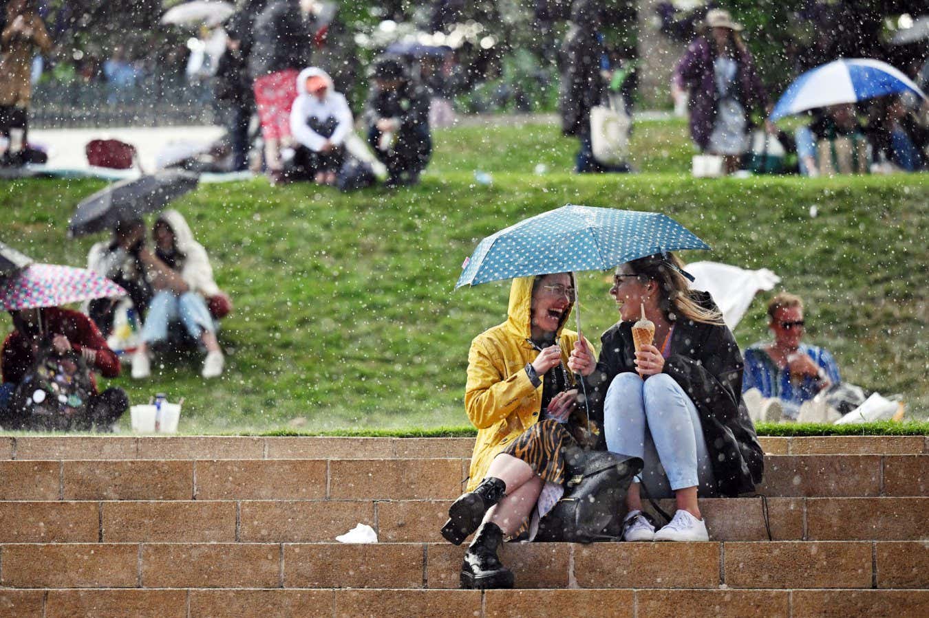 SwissCognitive's tweet card. By using artificial intelligence to spot patterns in weather data, Google DeepMind says it can beat existing weather forecasts up to 99.7 per cent of the time, but data issues mean the approach is...