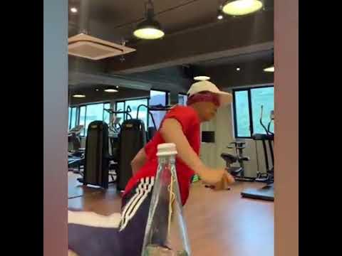 eprammo2's tweet card. Ip man Bottlecap Challenge😱