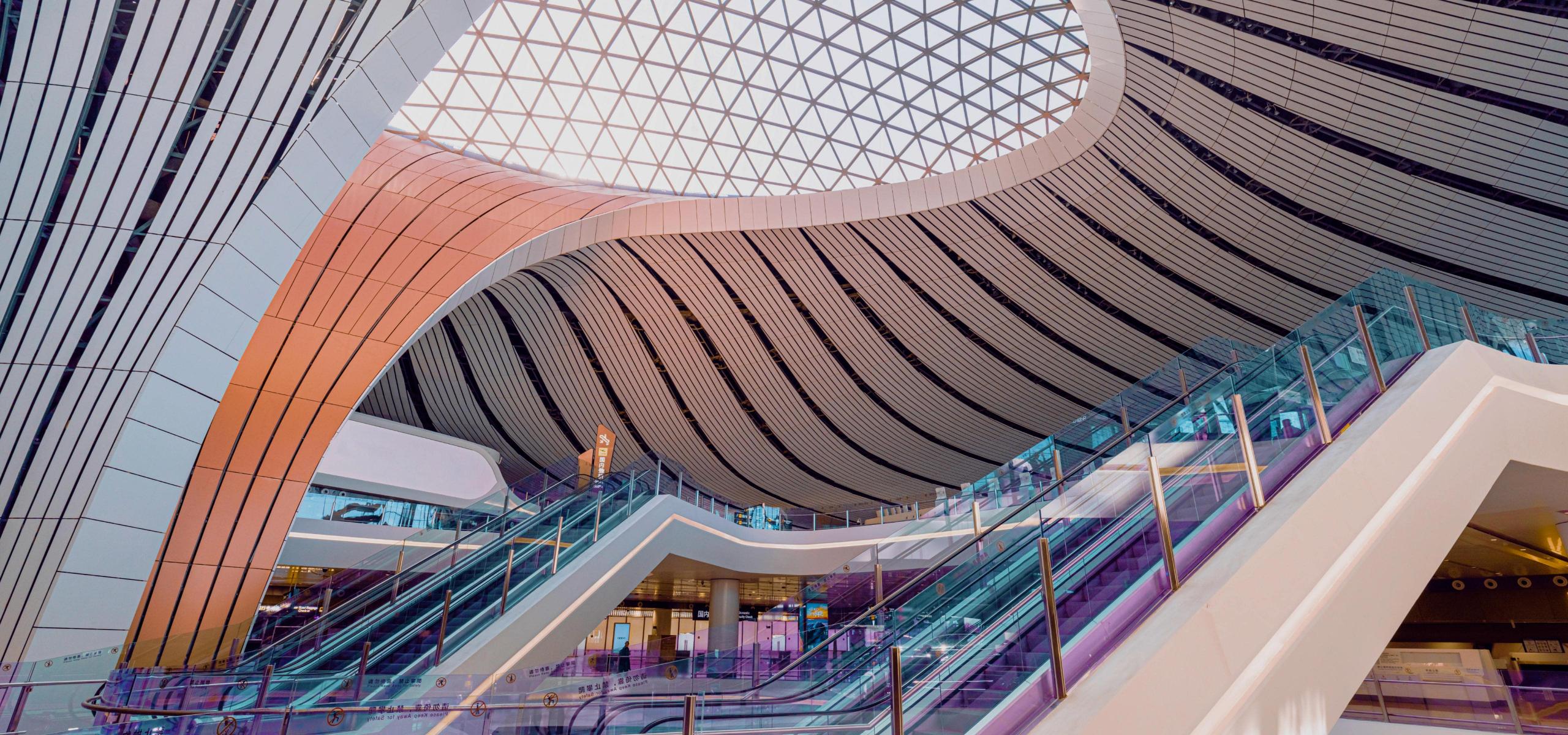 itransition's tweet card. Discover how your retail company can benefit from business intelligence software by exploring its key features, common integrations, and best platforms.