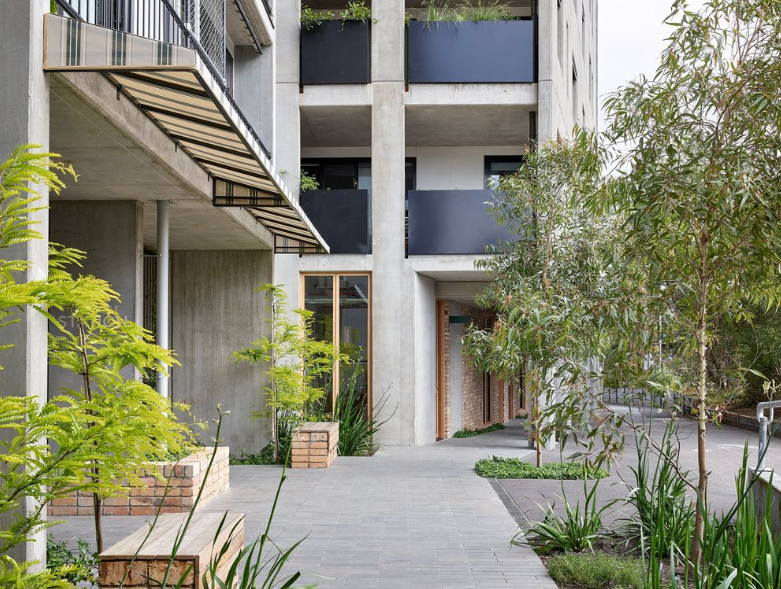 ICON_Science's tweet card. Australia needs more housing. But major expansions in residential and commercial developments could pose risks to remaining threatened species habitats, resulting in detrimental consequences for our...