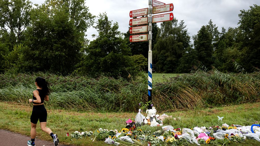 DominiqueHeyde's tweet card. Volgens de gemeente zijn er in de afgelopen twee jaar honderd meldingen geweest over kapotte verlichting langs het pad.