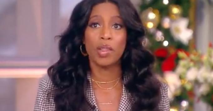 teaboom55's tweet card. Sunny was quick to poke some holes in Mia's vax plan.