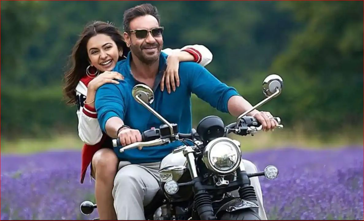 tikhee_mirchi's tweet card. अभिनेता अजय देवगन और अभिनेत्री रकुल प्रीत सिंह की मुख्य भूमिकाओं वाली "दे दे प्यार दे 2" ने अपनी रिलीज के पहले दिन घरेलू बॉक्स ऑफिस