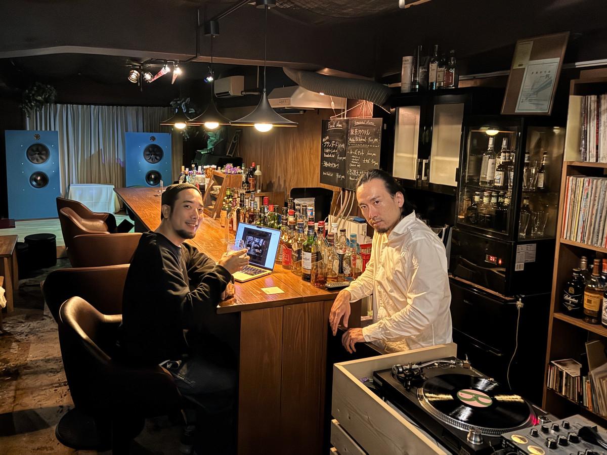 ezeroms's tweet card. チューニング（横浜市中区相生町3）は、同社が開発する音楽SNS「Chooning（チューニング）」のライブイベント「Chooning Live」を、関内のミュージックバー「Listening Bar Antibody」（中区相生町2）で11月17日に開催する。