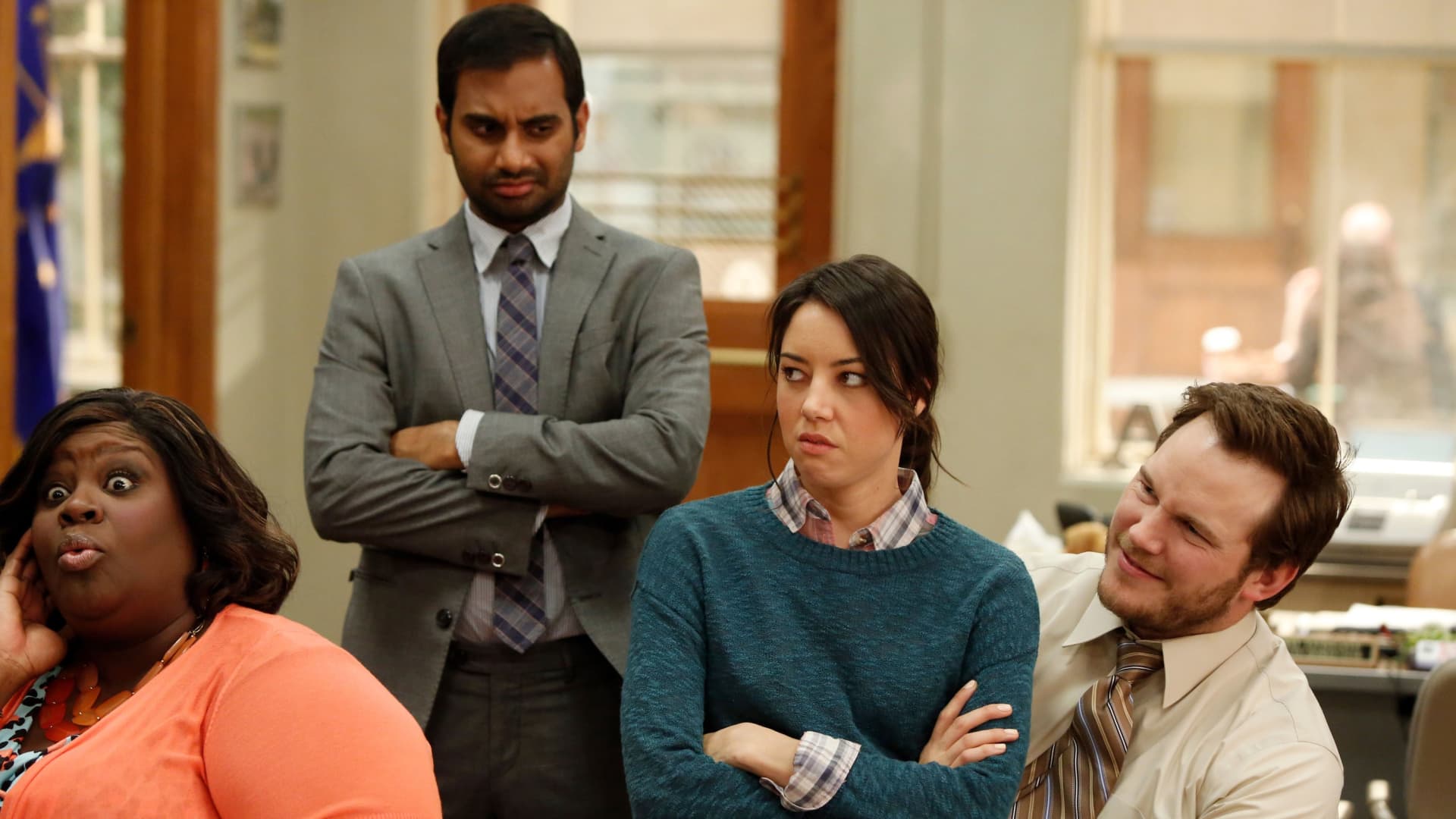 SimpleMoneyMove's tweet card. "The millennial workforce is predominantly 'checked out.' They are indifferent about work and show up just to put in their hours."