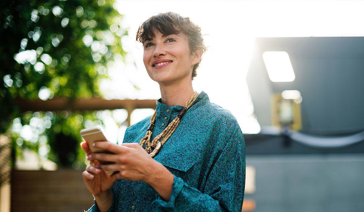 Checkfront's tweet card. If you want to get paid for your online bookings, it’s best to get a payment gateway. And so, we’ll walk you through choosing one of our top providers.