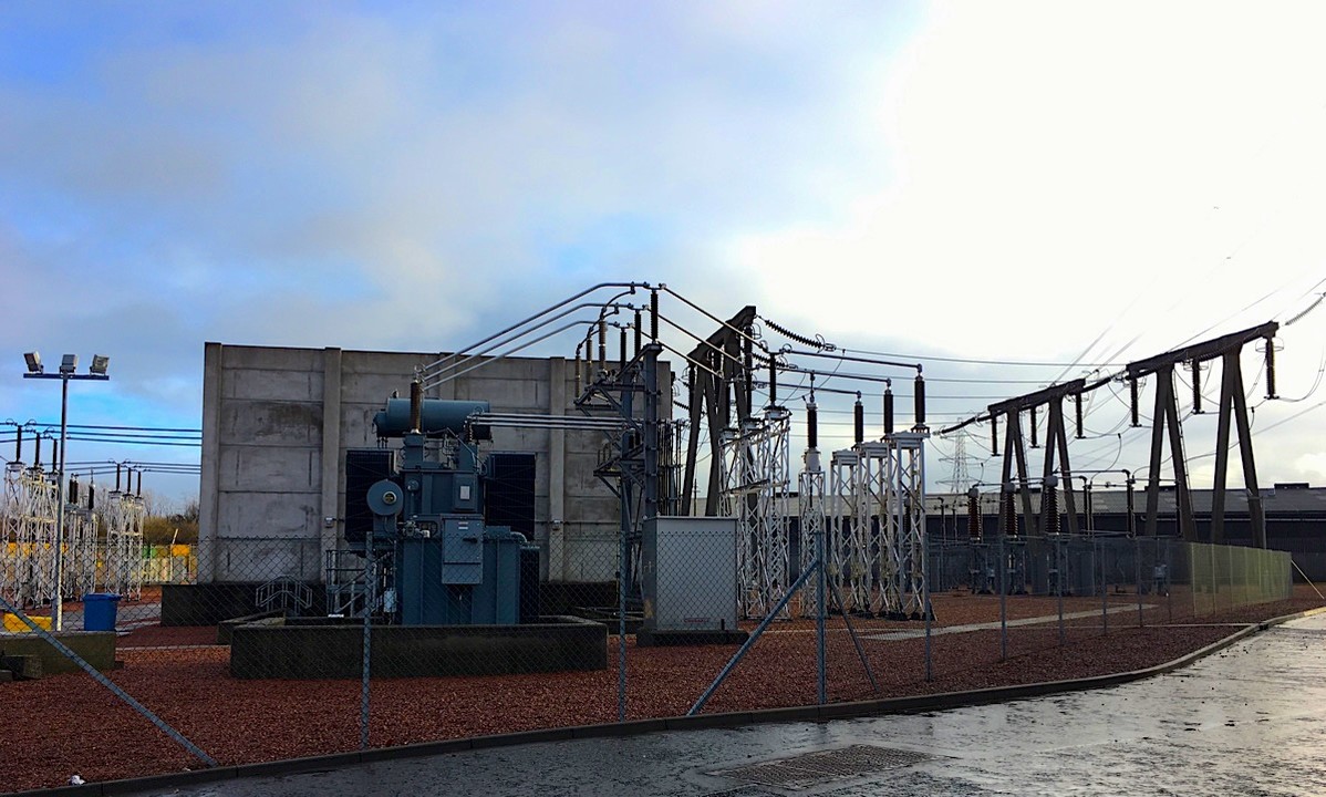 LogicEnergy's tweet card. Power grids provide the fastest and most cost-effective way to deliver energy from generation facilities to the point of consumption. However, transmission and distribution networks involve losses...