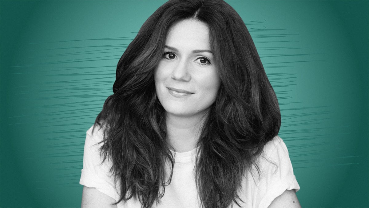 ChantalHbert's tweet card. Quand monsieur le premier ministre répète en conférence de presse que « l'école n'est pas finie », j'espère qu'il comprend ce qu'il fait porter aux parents.