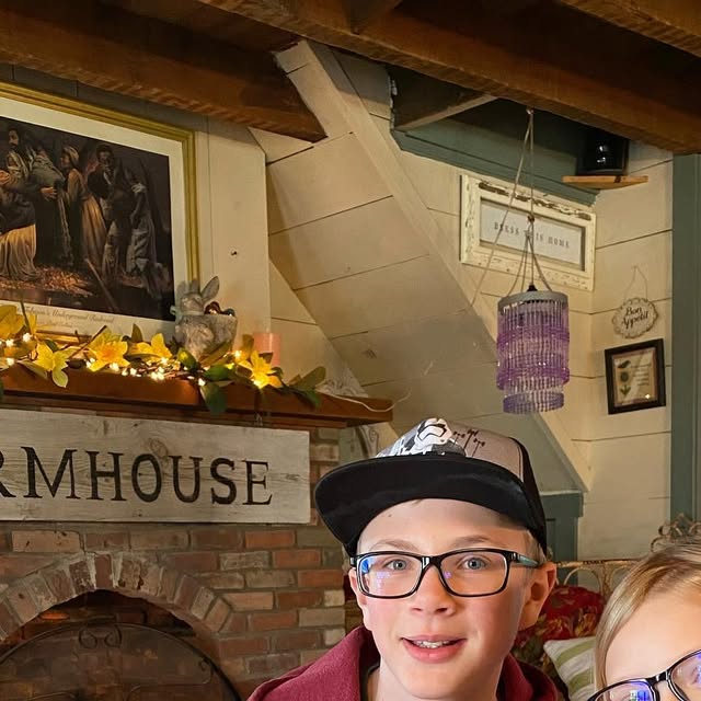 tracimuffet's tweet card. Tracimuffet (@tracimuffet) • Instagram photos and videos