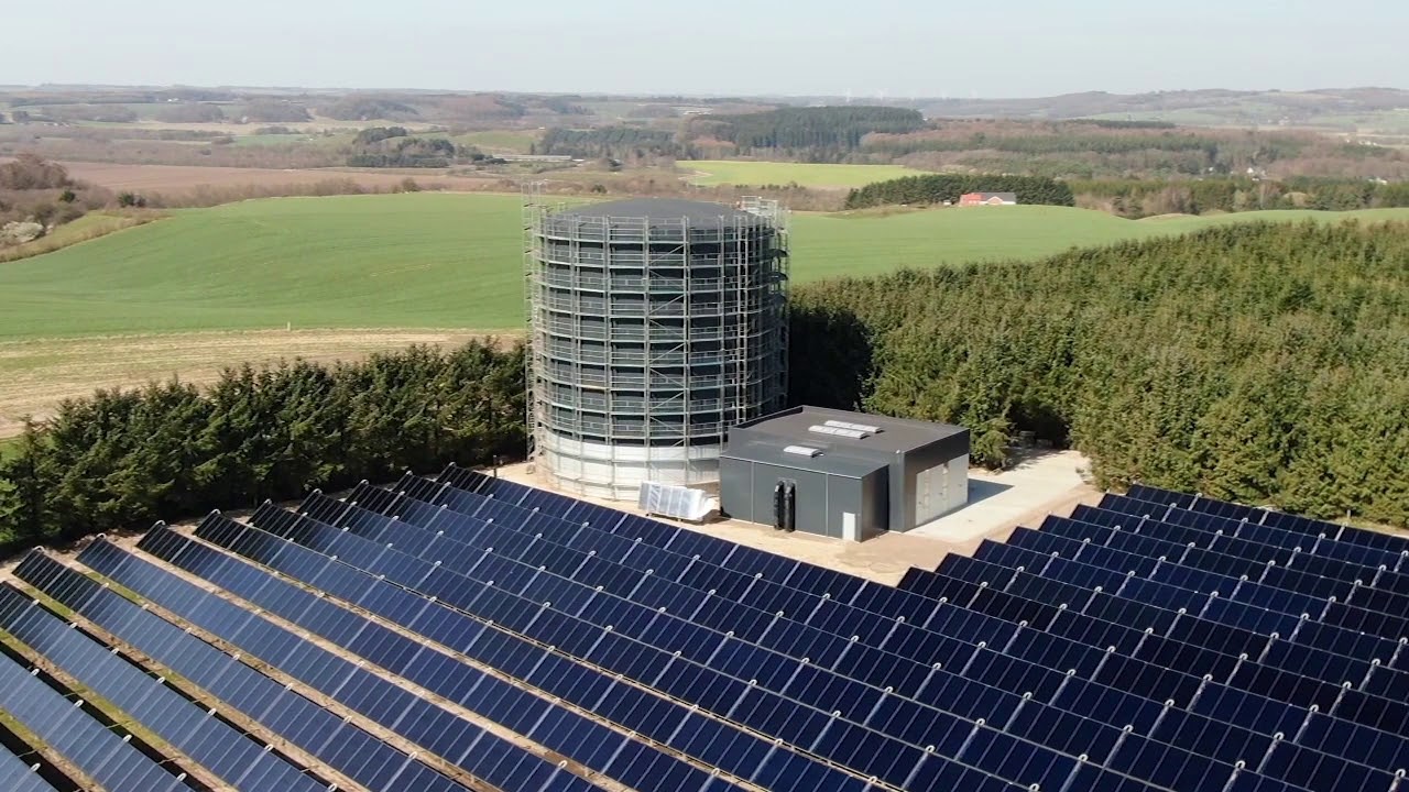 LOGSTORGroup's tweet card. Hadsten Varmeværk