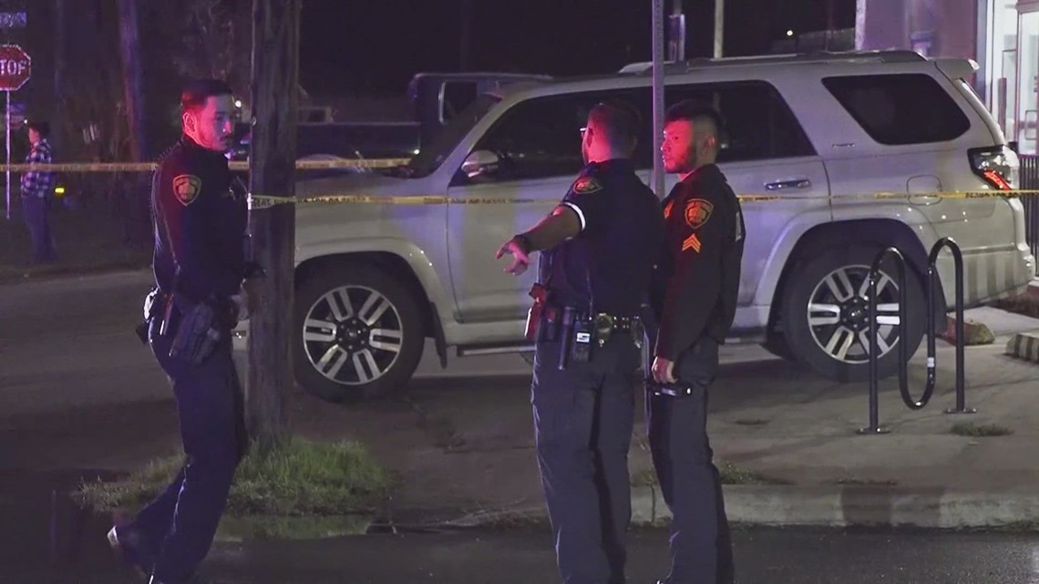 KENS5's tweet card. There have been two domestic violence shootings in the last three days, authorities say. Police encourage the public to report abuse.