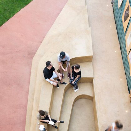 Tweet card summary image