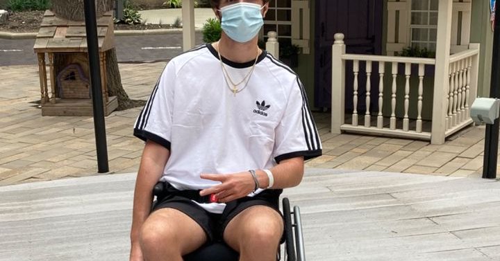 Tweet card summary image