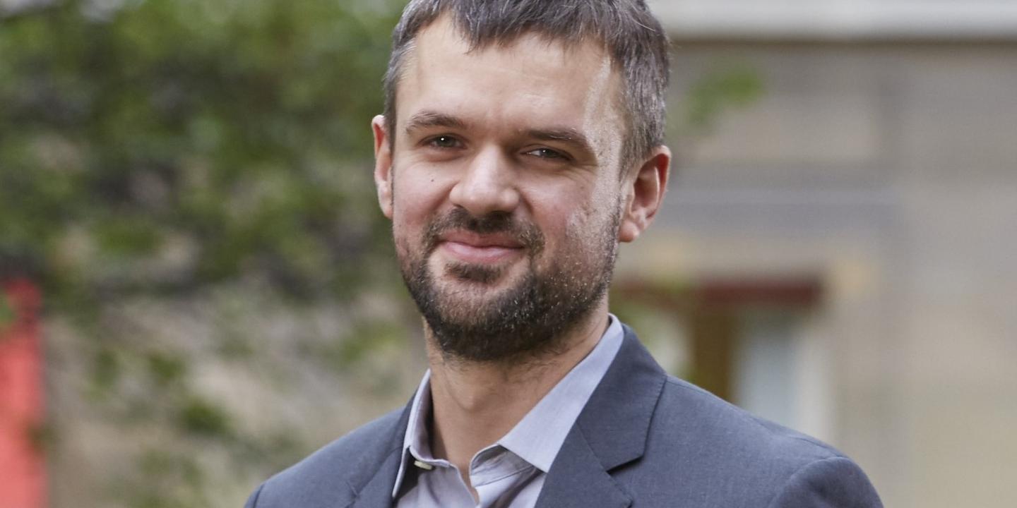 benjaminmarx's tweet card. A 37 ans, le professeur à l’université de Boston (Massachusetts) s’intéresse à l’économie politique et à l’économie du développement.