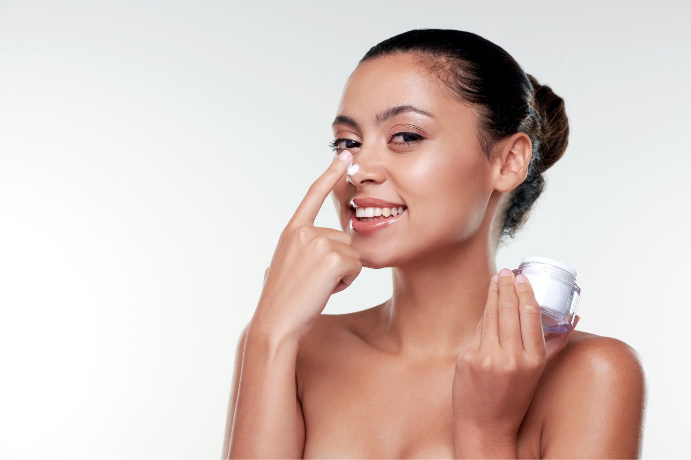 hq_tree's tweet card. Learn how to banish stubborn acne with natural home remedies for blackheads! Discover effective treatments in this article.