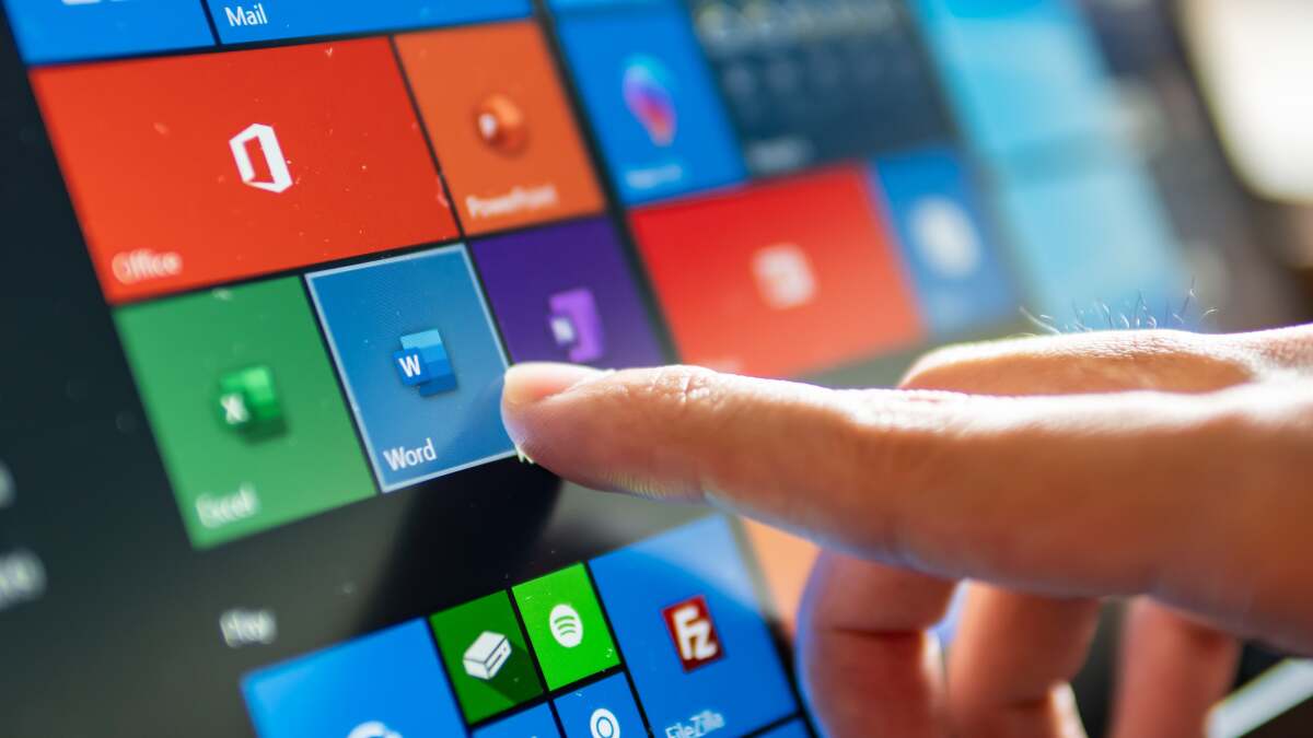 x12Mike's tweet card. Nothing says sexy like I use a package manager to install apps instead of double-clicking boring executables . It just rolls off the tongue. But ther