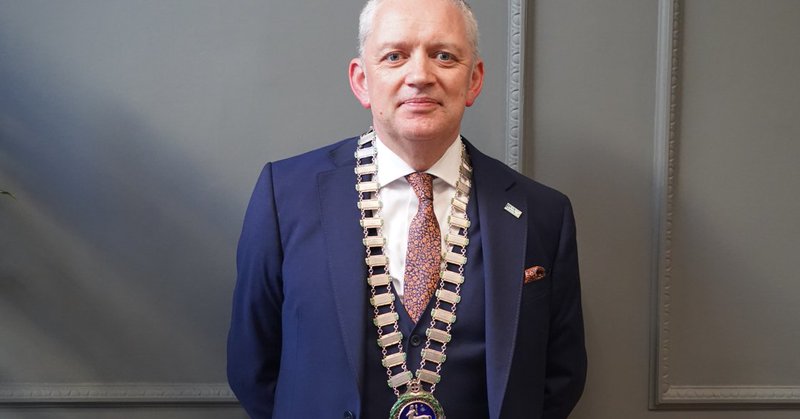 Tweet card summary image