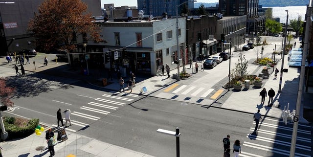 GoReactforASL's tweet card. Universal design isn’t just for interiors. Alexa Vaughn, a deaf landscape architect, is advocating for universal streets too.