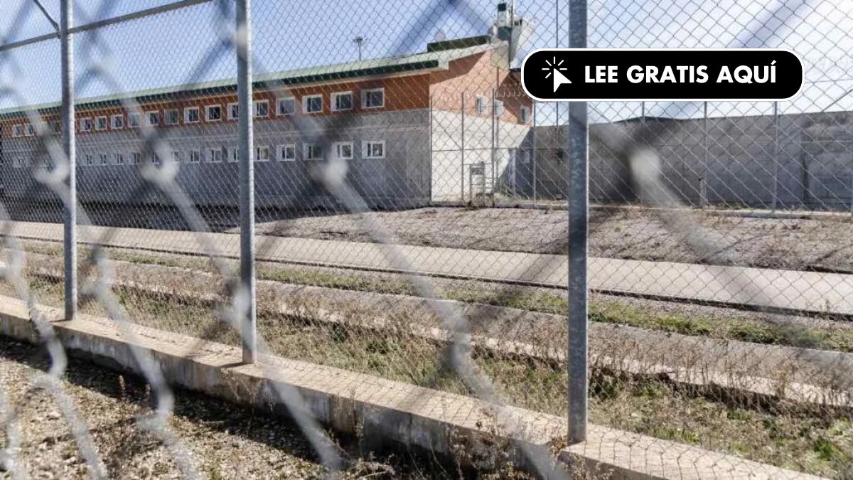 DVaciamadrid's tweet card. Malestar en el centro penitenciario de Madrid VII, en Estremera, por el supuesto trato de favor que el director de la prisión dispensa a su mujer, también