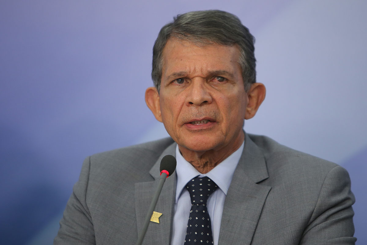 guilherme_amado's tweet card. Ex-diretores de Itaipu, entre eles Joaquim Silva e Luna, receberam R$ 1,3 milhão em bonificação supostamente sem terem direito