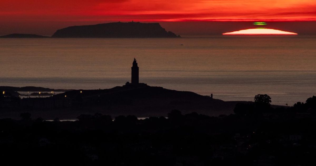 idealgallego's tweet card. David Couce llevaba cinco años intentando captar esta imagen