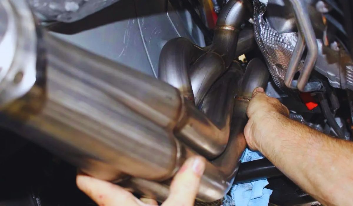 Motor_axle's tweet card. VM 5.7 HEMI in full voice — a favourite among the Dodge and RAM faithful. But while accelerating in your 5.7 HEMI, if it starts to bog down or sounds [...]