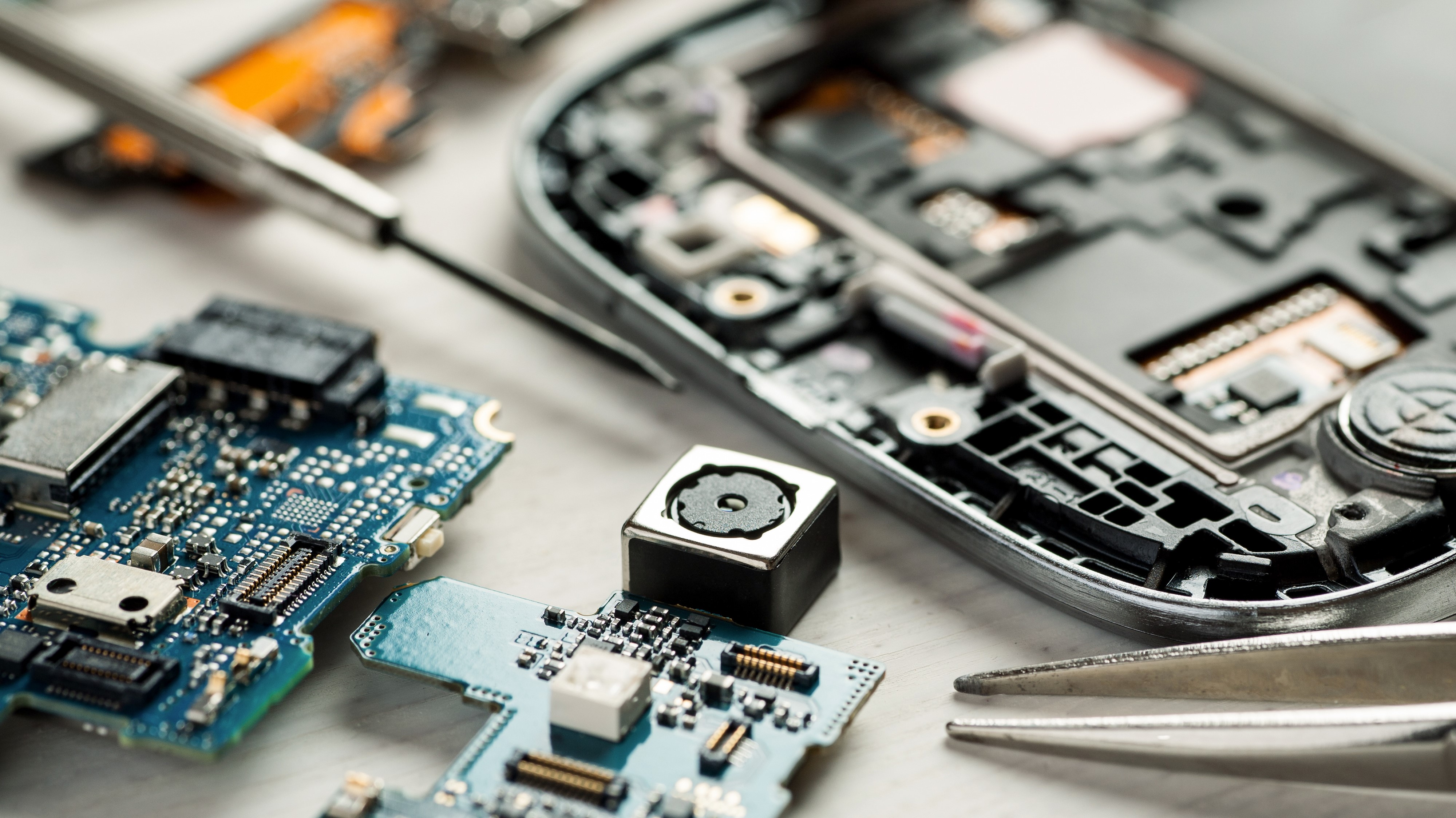 MulticoreMCA's tweet card. The authoritative information platform to the semiconductor industry.