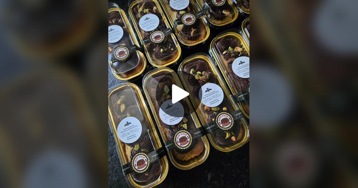 anartisanthing's tweet card. Pistachio cake with fudge icing, banana bread, and chocolate chip cookies