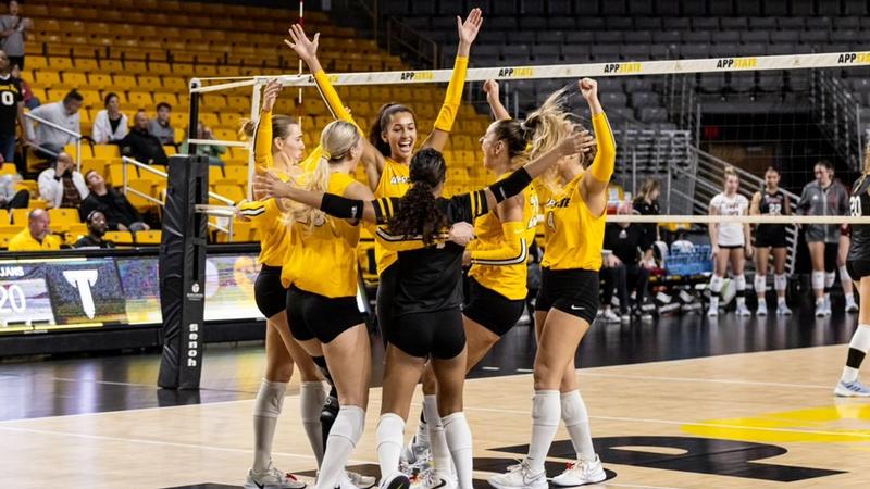 AppStateVB's tweet card. BOONE, N.C.  – The App State volleyball team (15-12, 6-10 SBC) capped the 2025 regular season with a 3-0 (25-23, 25-17, 25-20) sweep of Troy (9-15, 7-9 SBC) in the Holmes Convocation Center on...