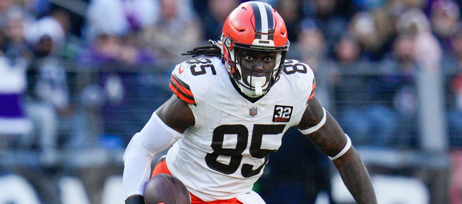 noahkennyff's tweet card. Five dynasty trade targets. There's something to have for both contending buyers and persistent value-chasers alike.