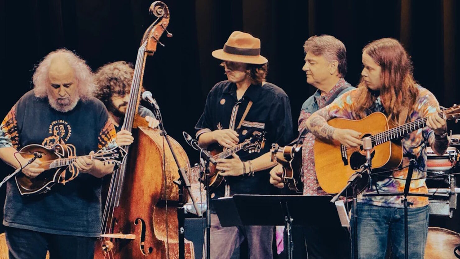 JamBase's tweet card. David Grisman premiered his new songs "20/20" and "Planet Earth" with an all-star ensemble of bluegrass musicians during the “Dawg At 80!” concert on Tuesday night in Seattle.