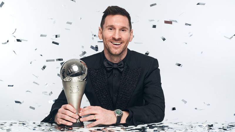 sebdeh's tweet card. Lionel Messi and Alexia Putellas were crowned the best players in men’s and women’s football at FIFA’s annual awards ceremony in Paris on Monday.