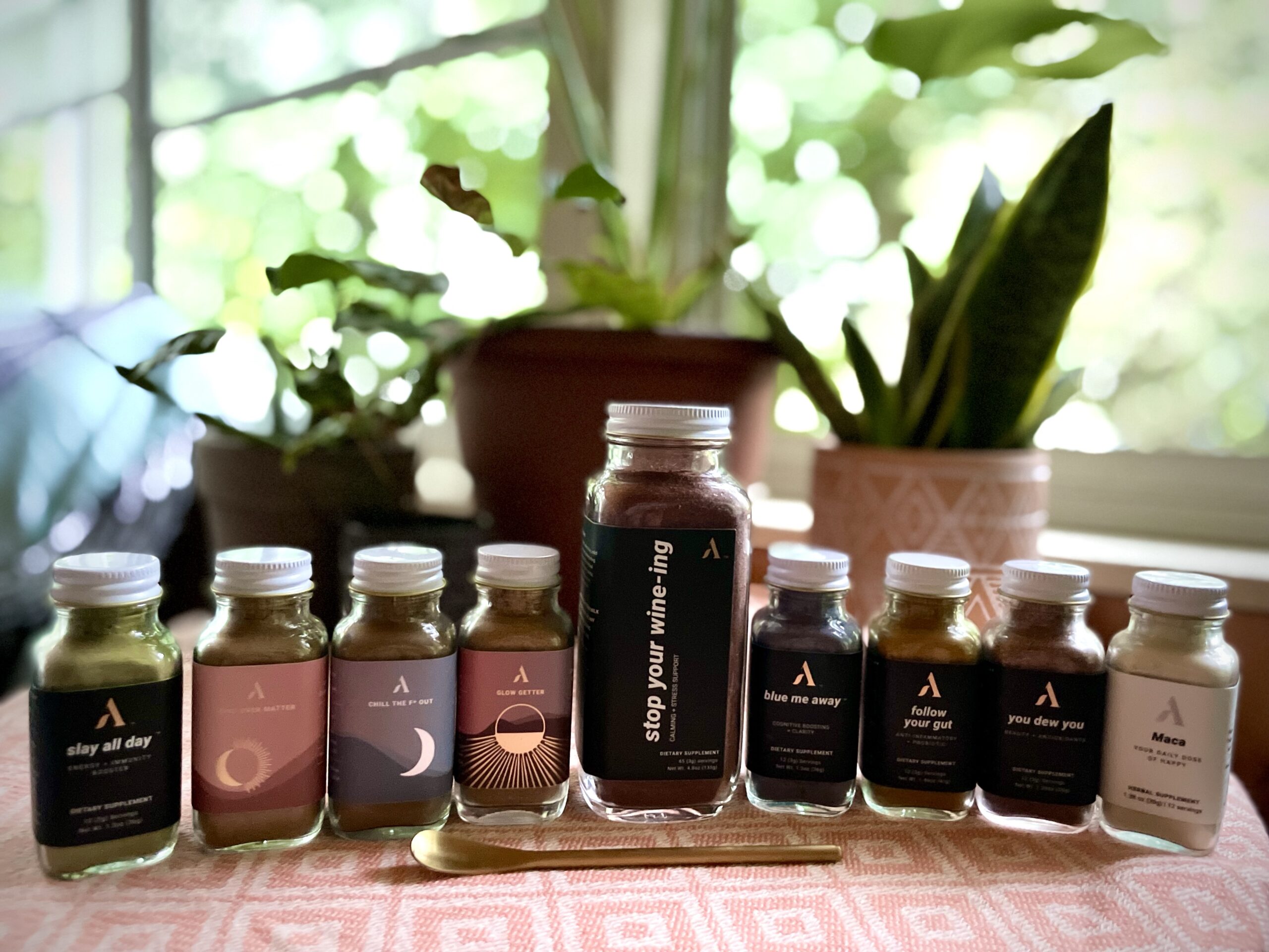 Catnipkombucha's tweet card. Apothekary reviews: Mother nature's farmacy, takes various superfoods, adaptogens, antioxidants, mushrooms, and turns them into custom blends