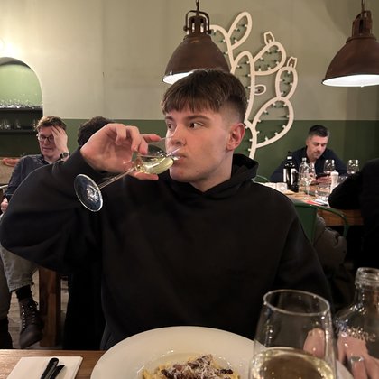 Tweet card summary image