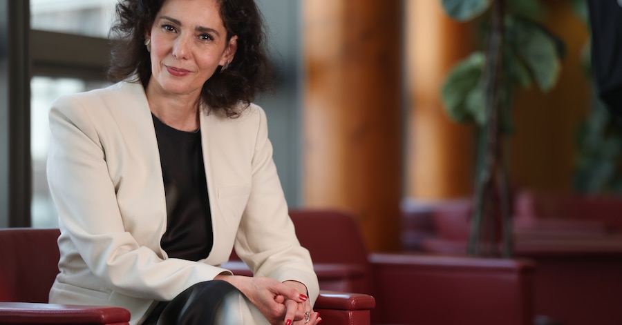 BenoitRamacker's tweet card. À l'occasion de la journée de l'Europe, la commissaire européenne revient sur le rôle de l'Union européenne en cas de crise.