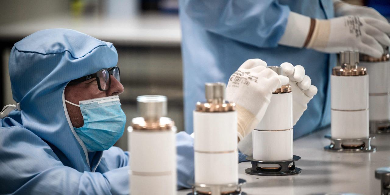 WSJVC's tweet card. Startups tapped by SE Ventures could help energy giant fills gaps in tech stack